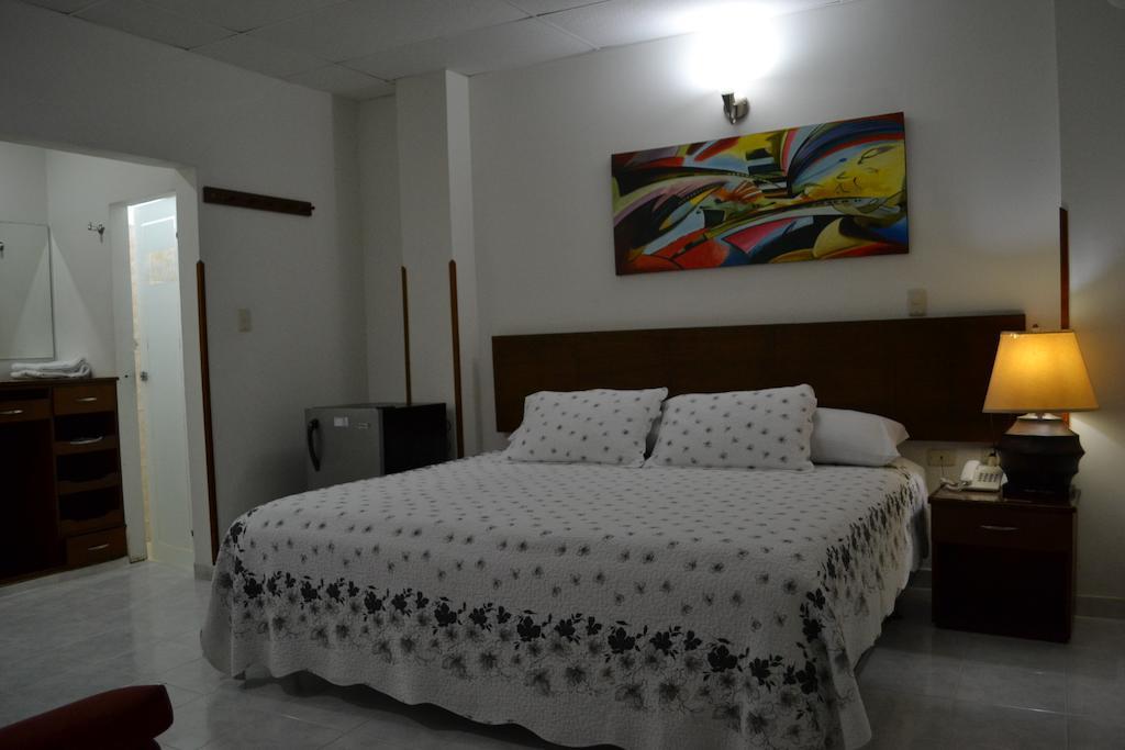 Hotel Barrancabermeja Plaza Quarto foto